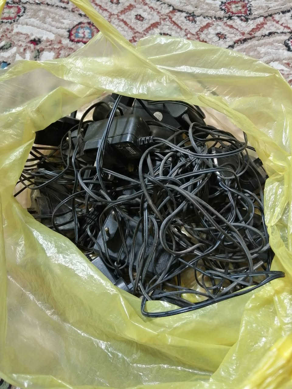 راوتر نظيف شغال على الفحص
مقوي شبكة جديد ما مستخدم
نانو m2
محولات مشكل


**إذا كنت صاحب هذا الإعلان وتريد حذفه لأي سبب، رجاءا أرسل رسالة إلى الدعم الفني**