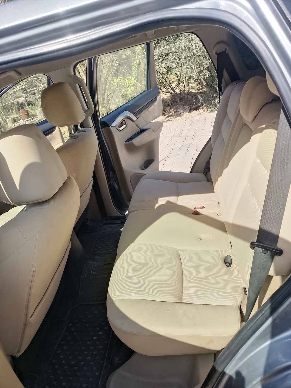 سلام عليكم  بيع فقط
باجيرو سبورت خليجي 2016 مصبوغة حزام اثر بطش فقط رقم اربيل دولي باسمي هزة وفحص وبراد جدد
حادثهة جاملغ خلفي جهة سايق والتكم جهة سايق فقط من الخارج معجون اثر شخوط خباثة 
بدون دواخل + دوسة خلفية عكس سايق بيهة تصليح ومعجون  مكينة 6 سلندر 3000
تبريد3 قطع
7راكب 
بصمة تحكمات كامرة خلفية دوارة شاشة لمس وحساسات خلفية وجوانب 
مكينة كير تبريد حدادية ولغود وشواصي وقمارة مكفولات كفالة عامة 
الكشر فقط صبغ حزام رش اثر بطش
سعرهة 147
مكاني بغداد زعفرانية
*********** واتس او اتصال
ملاحظة حاليا سيارة بيهة طخة خفيفة بجاملغ الخلفي ومصلحة بس بعدني مصابغهة
سيارة صبغتهة بيهة ملاحظات تحتاج ترتيب او اعادة صبغ حزام Colombo, Sri Lanka
