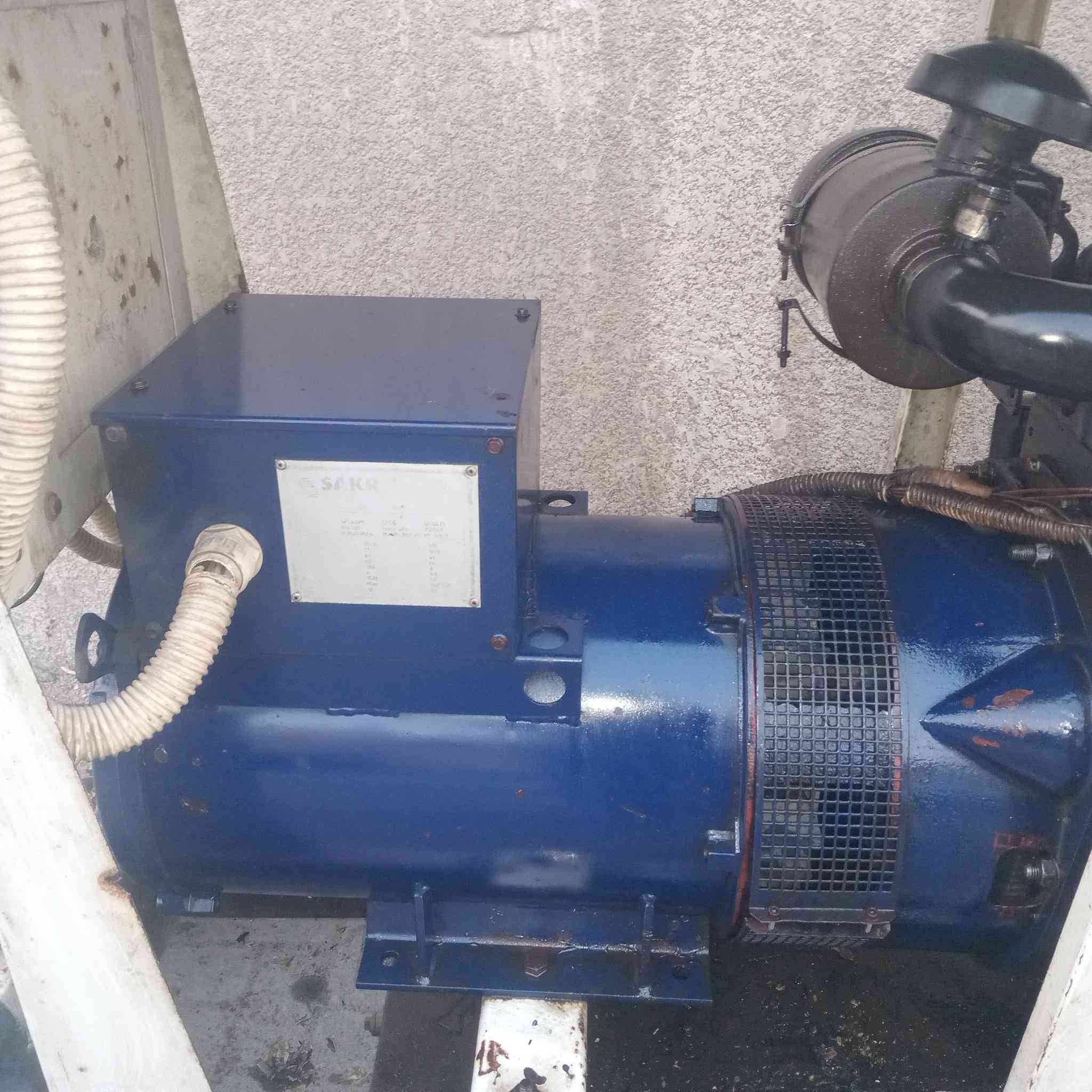 افيكو صقر إيطالي ٤٠ كي في ٢٠ ورقة ***********
