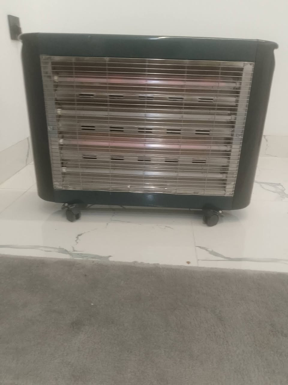 غراض بيت للبيع الشراي يتصل العنوان كركوك ‏‪***********‬‏
