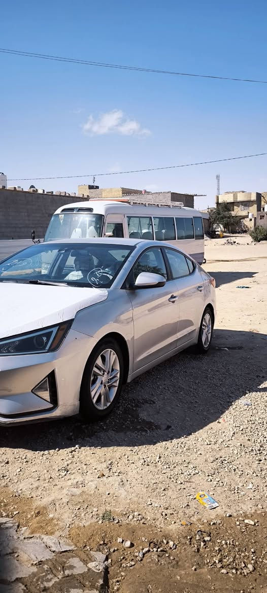 لنترا 2019 بيها 5 قطع صبغ السياره كلها ليبل واحد ومابيها داخل مكينه مامفتوحه وجديد كلش وعلمن صور السونار مرفق مع الصور السنويه ماصاقطه بعد بيها شهرين ❤️ السعر 117 ❤️ المكان كربلاء المقدسة ❤️السياره شرط تحويل فقط الاتصال على رقم *********** ابوحيدرالحسناري
