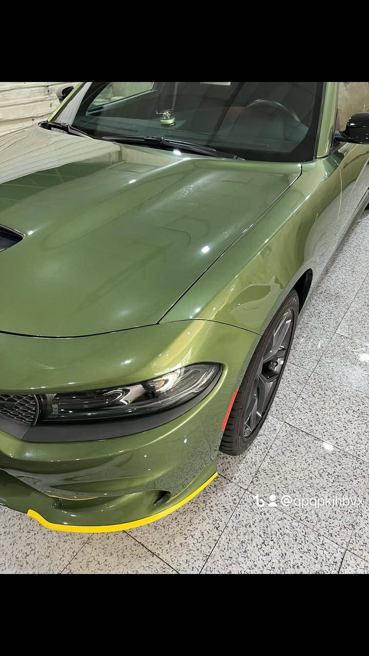 سوبر تراك 3وضعيات قيادة
جارجر 2023جي تي بلاص ادشن  رادار امامي  رادار جانبي 
رقم بغداد  الجديدالدولي 
كفاله عامه ع وضع الشركه  
وكاله هارلم ضمان  3سنوات
 . (خليجي) .  السيارة حرة بسمي ثانيوم احولك 
العداد :9الف  
المحرك : V6.  3.6L . 
المواصفات : 
* ويل قياس 20 انچ اسود .  
* نقطة عمياء .  
* مصابيح أمامية زنون .  المري قلاب عند الرجوع للخلف المريا بيه نقاط عميا وهيترات 
* كشافات الضباب زنون .  
* المصابيح الأمامية مع LED .  
* حساسات .  
* شاشه كبيرة مع نظام ملاحة نفكيشن GPS . 
* الشاشة مع اوپشنات SRT .  
* سستم صوت الپاين . 
* فتحت سقف (سلايد) .  
* مقاعد أمامية كهربائية عدد 2 .  
* ذاكرة لحفظ وضعيات الجلوس (ميموري) .  3
* مقاعد أمامية تبريد وتدفئة .  
* مقاعد خلفية تدفئة .  
* تشغيل عن بعد .  
* ستيرن كهربائي .  
* تدفئة ستيرن .  
* محدد سرعة .  
* تلفون بلوتوث .  
* كاميرا خلفية . 
الجنطة ذكية 
* مرايا متحسسة للاضاءة العالية . 
* كير شفتر بالستيرن .  
* دخول ذكي (بصمة) . 
السياره خليجي وعليه ضمان شركة هالم قيادة ذاتية معلومات عل شاشة كل الاعطال قياس ظغط الاطارات عل شاشة مكاني السيارة مغلفةppfمن الزيرو كله اوبي ظمان10سنوات اب  بغدادمغلفه العنوان ناصريه***********اوكل تبديلة دهن يم صيانت  هارلم  شرط برغي مامفتوح بيهة على وضع الشركة السعر 380$ اوبيه داشكام اصلي من الشركة ابو الجي بي اس كامرت حوادث اوتسجيل داخل اوخارج السيارة صورة اوصوت 4Kفول اجدي
