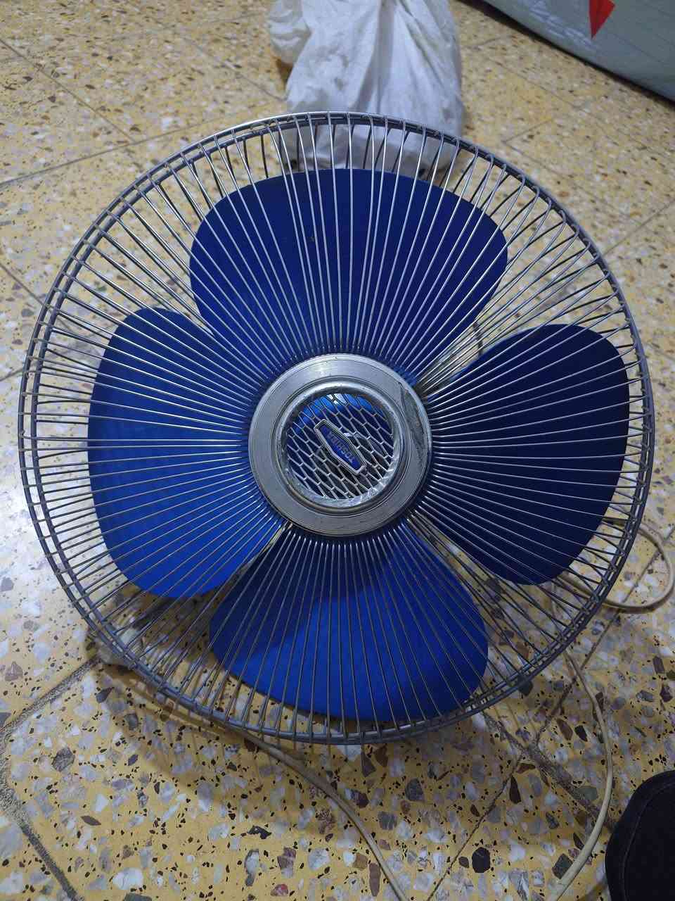 قديم وبالعافيه البنكه شغاله بس مكسوره مثل مواضح بالصوره


**إذا كنت صاحب هذا الإعلان وتريد حذفه لأي سبب، رجاءا أرسل رسالة إلى الدعم الفني**