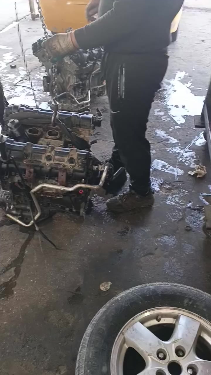 العنوان ساحة عدن خلف معمل الطحين
***********  ***********
