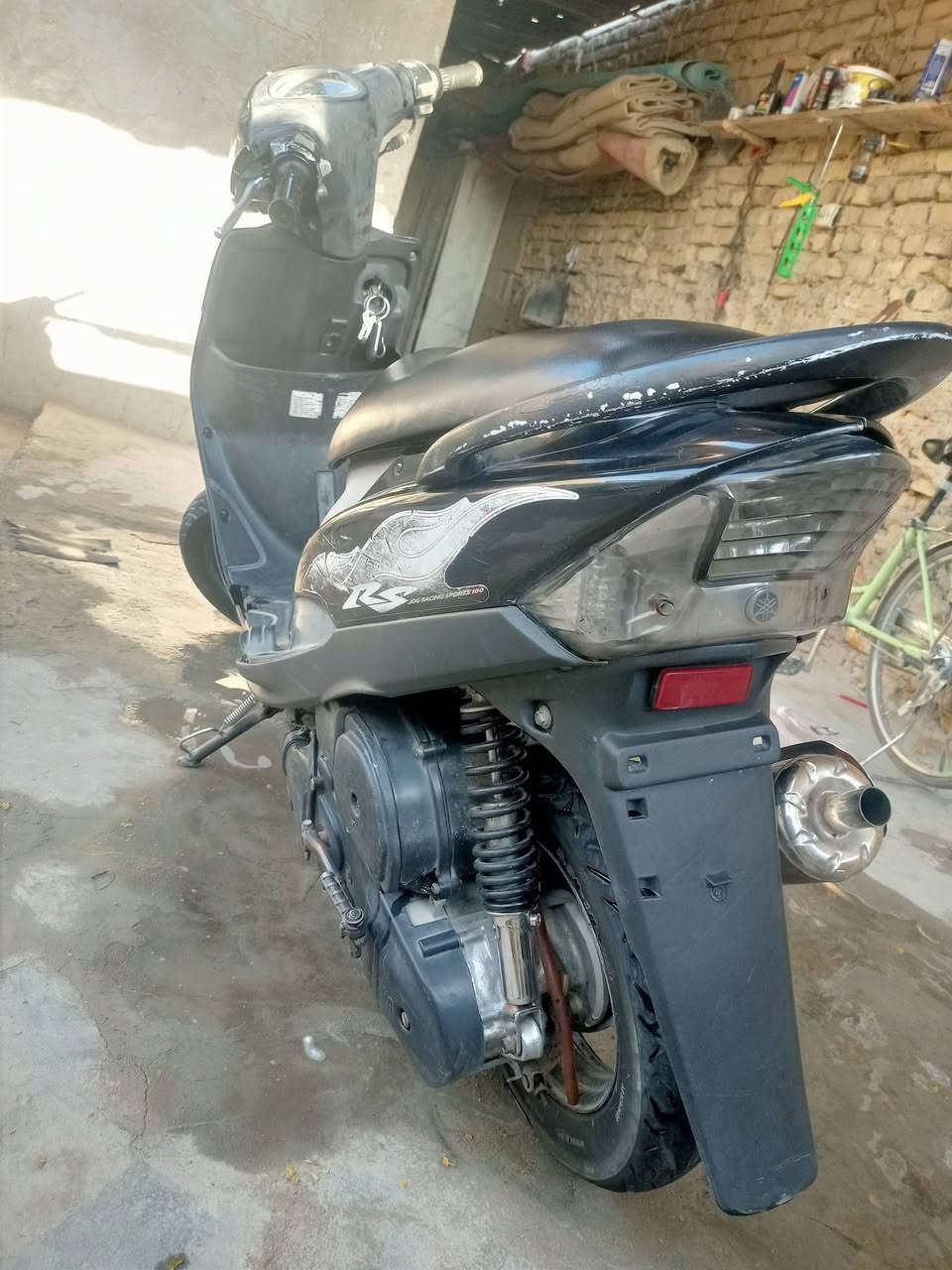 ماكس عدله للبيع 

بوشه 49 شلع ومعدل خير من الله لا تنقيص ولا تبخير 

مفتوحه مره وحده نص نكره تشتغل اي وقت كلشي شغال بيه مانقصه برغي

سلف هندر بريك امامي خلفي اشاير لايت عداد سرعه وبانزين شغال كلجات خرز كامله الدراجه 

مكاني كربلاء حي النصر السعر 525 وبيه مجال

رقمي ***********
