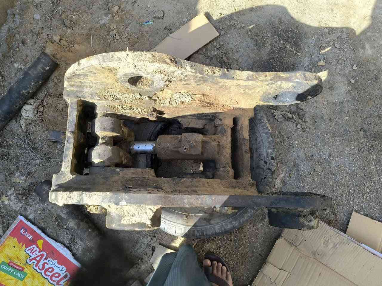 سلام عليكم كماشه للبيع مكفولة لا فطر ولا ايشي نظيفه جدا للبيع شاده عله حفاره حجم 210 بيم 80 مكان بابل رقم الهاتف ***********
