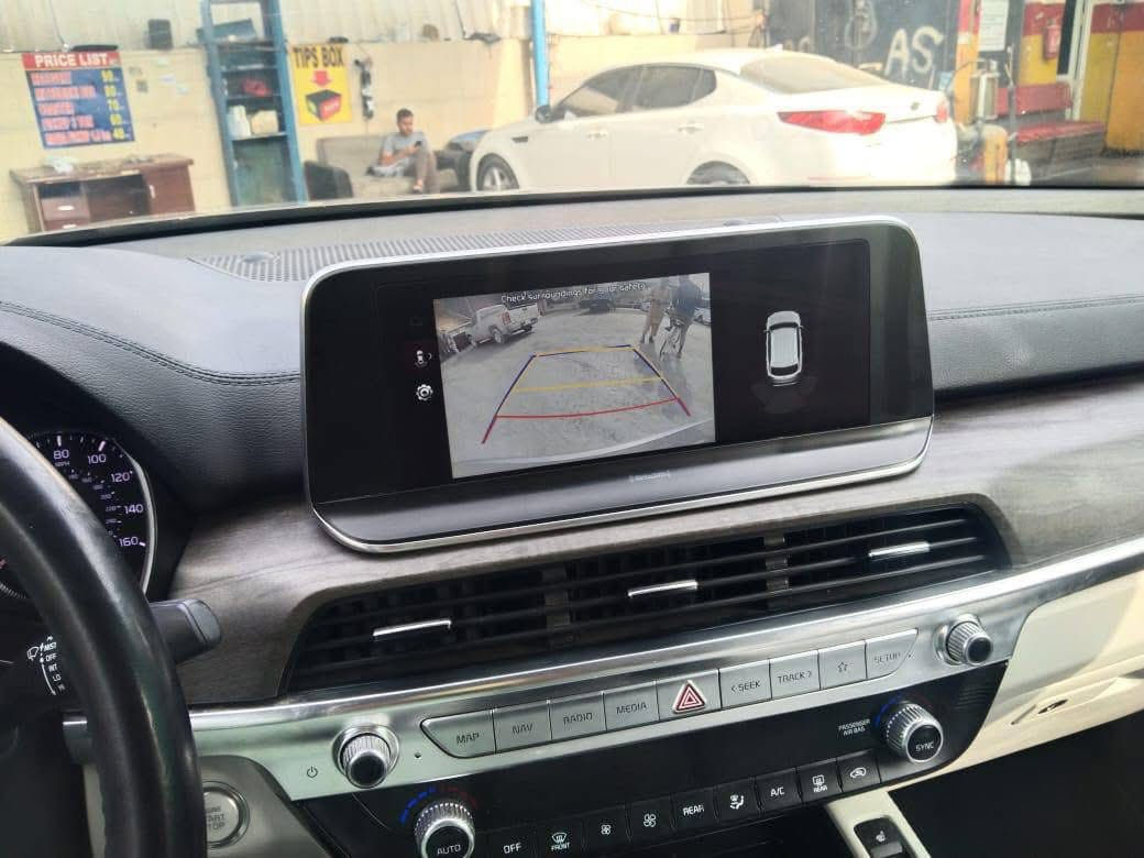 السلام عليكم ورحمة الله وبركاته. .
______________________________________

اسم السيارة:كيا تولرايد. 

زيتوني مميز 

المديل :2022 فول

الضرر: بنيد نفسه وجاملغ مبدال 

————————————————————————

1-حجم المحرك 6 سلندر 3800. 

2-بصمه ابواب وتشغيل عن بعد. 

3-فتحه سقف 

4-زنون عالي ناصي آصل. 

5-اشاير مري. 

6-الكراسي الامامية كهرباء. 

7-جنطة كهرباء. 

8-حساس امامي خلفي. 

9-كامرة خلفي دوارة. 

10-تحديد مسار. 

11-مانع اجتياز جانبي. 

12-كنترول خلفي منفصل للتبريد. 

13-تحكم مناخي منفصل. 

14-تحكم ستيرن جهيتن. 

15-وضعيات القيادة. 

16-تبريد وتدفئة الكراسي الاماميةو الخلفية 

17-ستائر جانبية

18-شاحن لاسلكي ومنافذ ups كافة المقاعد  

*وباقي الموصفات المعروفة 

السعر مناسب تواصل على ***********
