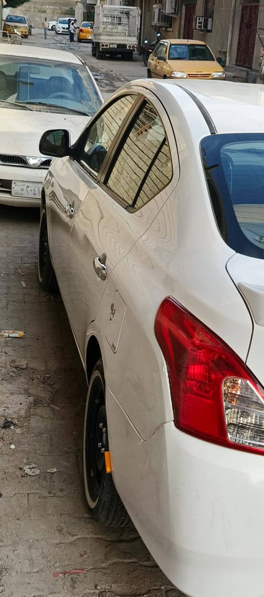 السلام عليكم نيسان هندي ام لبيته الزركه السيارة مابيه شي بس هذا الضرر بالفيديو رقم اربيل باسمي السنويه ل 2030المديل 2016 مكاني بغداد الحريه السعر 90
*********** واتساب موجود
