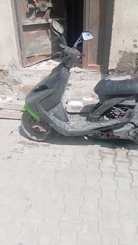 دراجه فراشة ١٠٠الف التفاصيل بالمقطع الناشره ٠٧٧٠٩٧٨٩٠٠٢