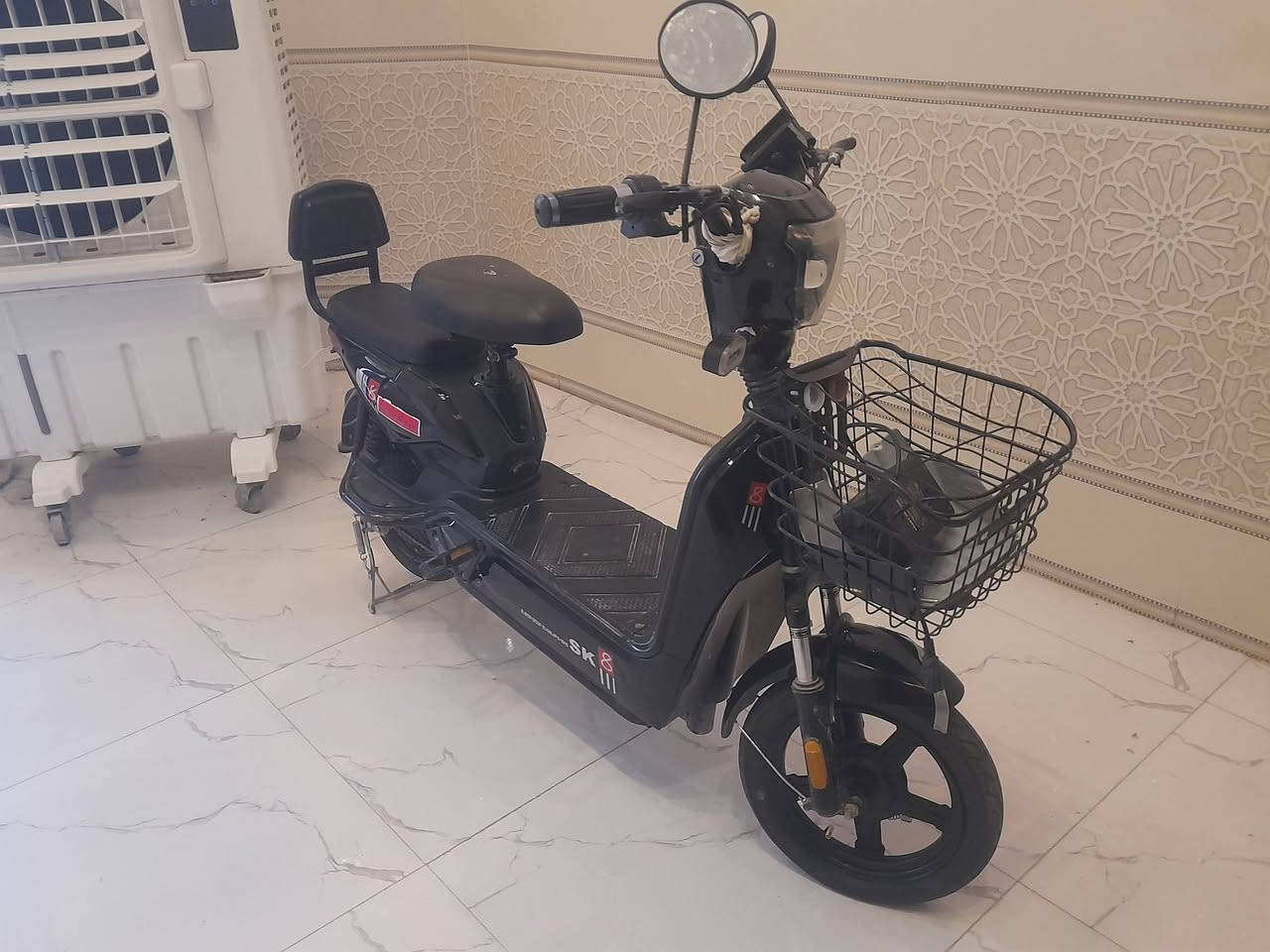للبيع
دراجه شحن  نضيفه مشروطه من كلشي 

 سعره ٢٠٠ بيه مجال قليل شراي ينتصل ***********مكان سماوه الهلال يوجد توصيل حسب الاتفاق
