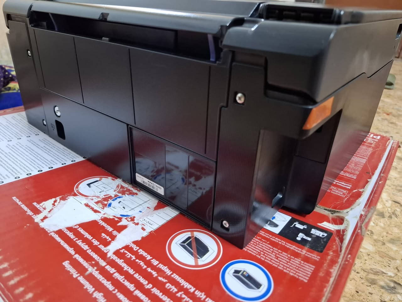 طابعة كانون 🖨  جديدة ما مفتوح بيه برغي اطيك بيه ضمان بعدهي بحبر شركة حبر سائل كيبل أغراضه كله موجودة  ستخدام قليل [سعرة140] الف يوجد توصيل[ ***********]
