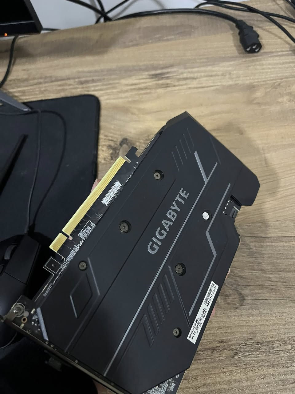السلام علیک
کرت شاشة البیع 
Rtx 2060 GIGABYTE 6gb 
هالكرت حالته مثل الجديد، ما مستخدم بالتعدين، وإذا مستخدم ففترة كلش قصيرة. نظيف وما بي أي مشكلة
سعر نهایتها ٢٠٥ الف و توصیل


**إذا كنت صاحب هذا الإعلان وتريد حذفه لأي سبب، رجاءا أرسل رسالة إلى الدعم الفني**