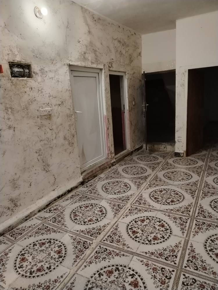 دار للايجار طابق الثاني
مساحه 200م
يحتوي على غرفه نوم مع هول واستقبال ومطبخ وصحيات وسطح وبلكونه
سعر 200الف ماء وكهرباء وانترنت على صاحب الدار
عنوان كركوك أسرى والمفقودين قرب جامع قباء
للتواصل
***********
*********** ابو مصطفى يايجلي كركوك, العراق
