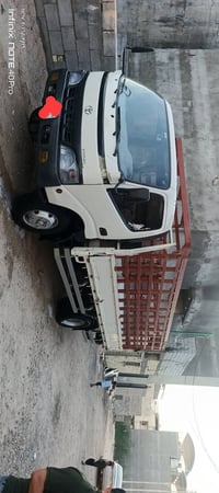 تيوته • موديل ٢٠٠٣ • طول ٥٫٦م