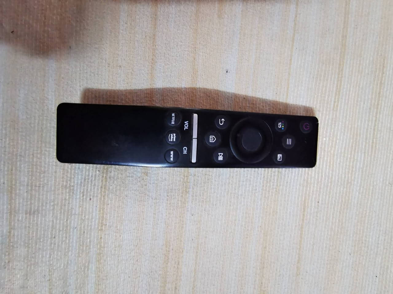 سلام عليكم اخواني عندي شاشه نوع سامسونك اصلي حجم 55 مقوس (Curved) نظيف جدا مواصفاته انترنت اسمارت 3 مانافذ HD فول اجدي يوتيوب شاهد ونتفلكس وغير ذالك السعر 425 وبي مجال حك جيتكم العنوان البياع حي الرساله الأولى قرب مدينة العاب الكرخ تلفون ***********
WhatsApp +964***********
