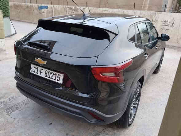 تراكس 2024
دخول جديد باسمي ماشية 5200 شبه زيرو. مواصفات معروفه فئه اكتف.
السعر 137$ وبيه مجال.
محرك 1200 توريو جدا سريع.
كير at 6 نمر وليس cvt
حادثهة ناشرة تبديل قطعتين جاملغ يسار وبنيد وتعديل بدايه الشاصي وليس كص.
موجودة بزيونة
ابو احمد.  *********** بيه واتساب
