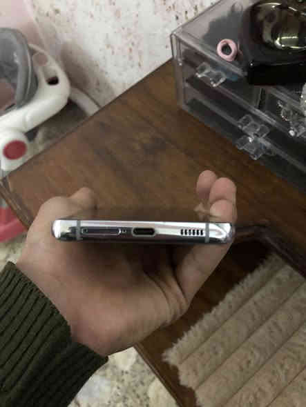 للبيع ممفتوح زلغ مابي وين ميعجبك نفحص تاخذه من باب بيتي سعره ٤٠٠ قفل قفل بي بس فطر بضهر اس ٢١ شراي اتصال ***********
