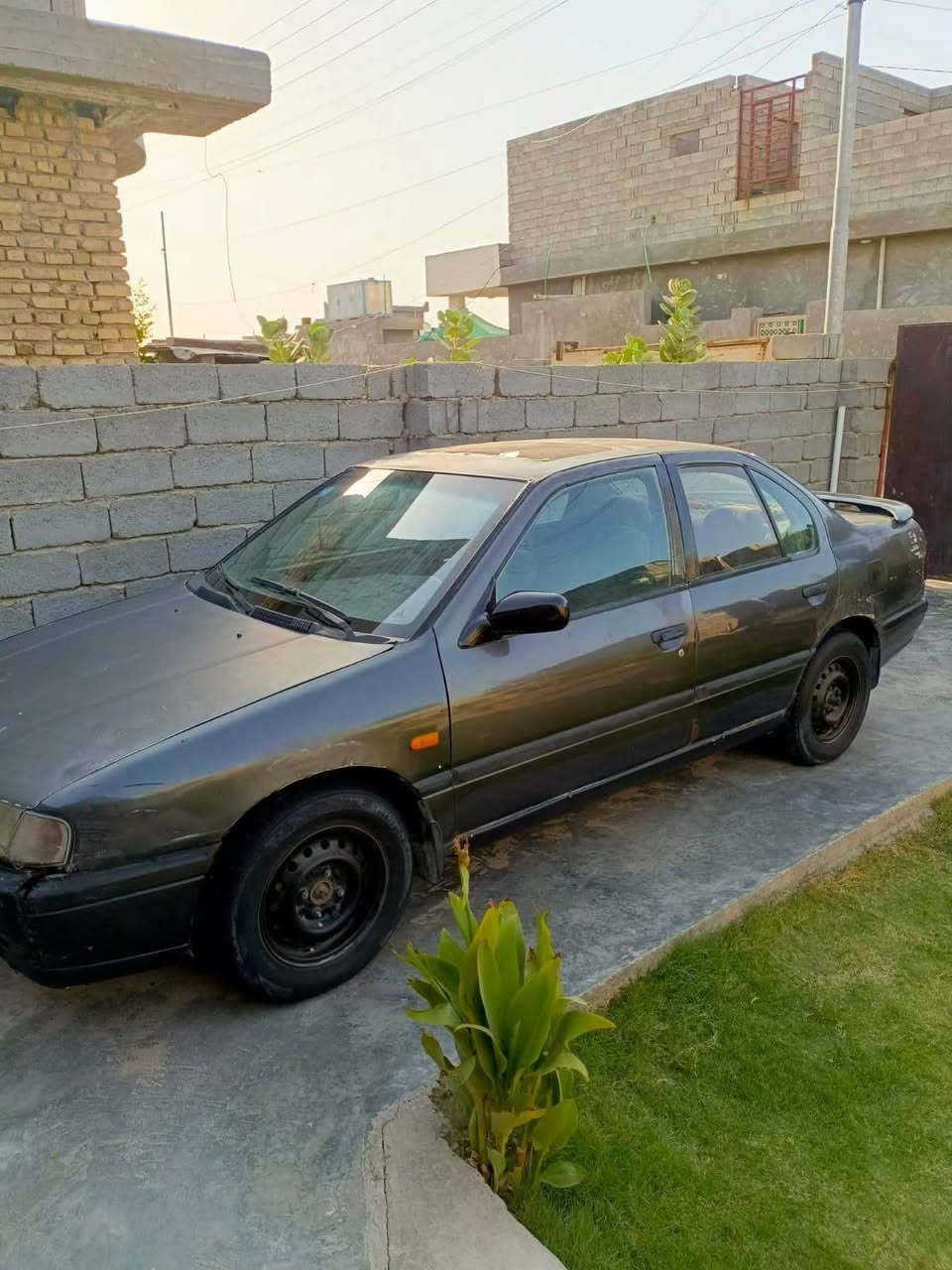 السلام عليكم
نيسان برميرا موديل 95
سياره نقصها صدر امامي خلفي وبيها نواقص خفيفه 
تخم تاير 
السعر 25
رقم الهاتف ***********
