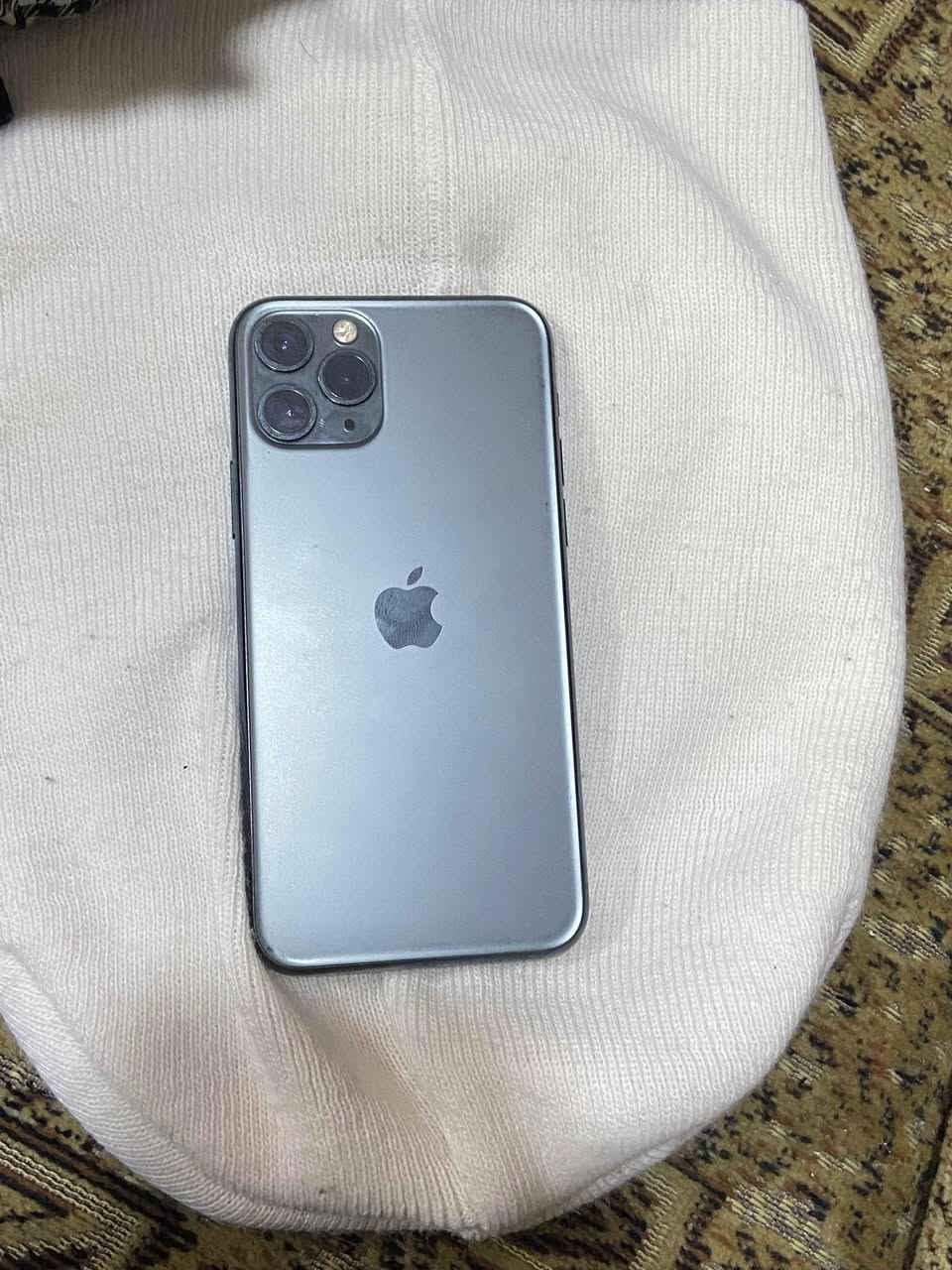 11برو /ذاكره128 تك سعر 357 وبي مجال لما يشتري لا يتعبني***********واتساب موجود
