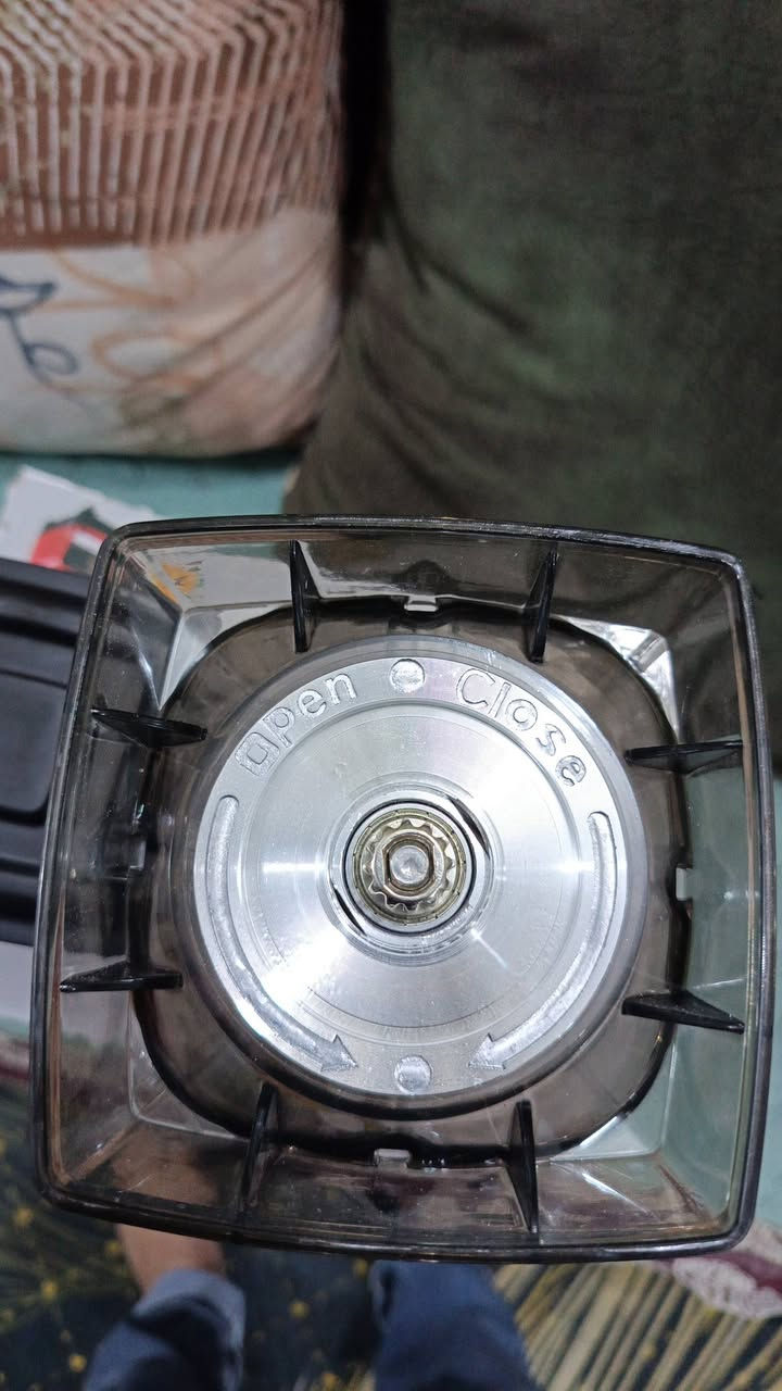 خلاط بهذا الشكل ماركه سلفر اكرست أصلي ضد الكسر دشالي حديد على أول تم ب 25 مع التوصيل


**إذا كنت صاحب هذا الإعلان وتريد حذفه لأي سبب، رجاءا أرسل رسالة إلى الدعم الفني**