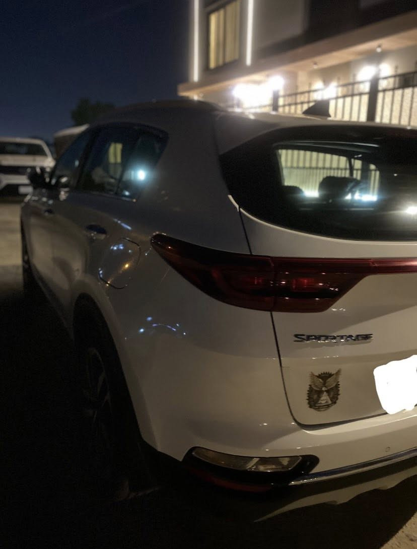 سبورتج خليجي 2019 شكل ال 2020
محركها 2000doch 
مكفوله من الصبغ كامل السياره 
ماشية 45الف كيلو استخدام قلبل  
رقم بغداد الجديد 
فول مواصفات 1/1 (بانوراما ، باب الصندوق كهرباء ، مري شفط ، كراسي كهرباء ، تبريد قطعتين ، سويج بصمه ، شحن لاسلكي ، شاشه كاربلي ،  تبريد منفصل ، حساسات امامي وخلفي ، وكامرا بلادي وباقي المواصفات المعروفه )
سعرها 213 ورقه 
بغداد اليرموك ***********
