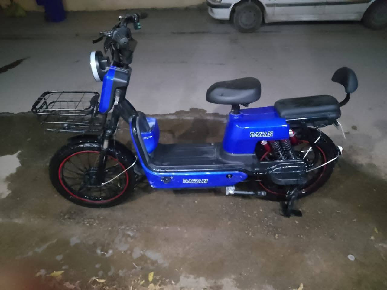 دراجه شحن شركه المنيار خمس بطاريات  تشغيل عن بعد بلوتوث سماعات عاليات قفل سرعه اربع نمر موديل 2025  دراجه بعدها بترابها ما ماشيه جديده سعر 500 وبيها مجال
المكان نجف
 ***********
