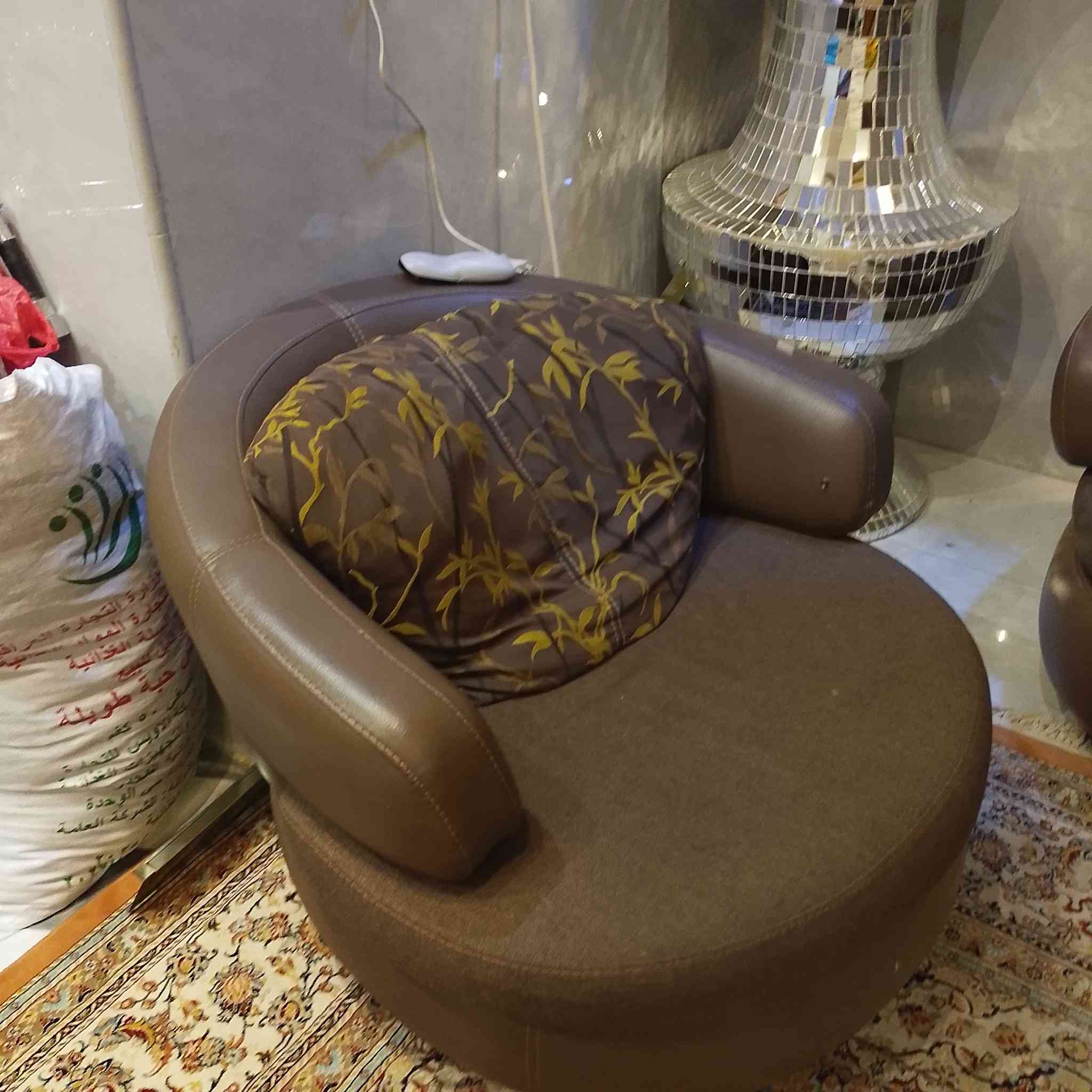 بسم الله الرحمن الرحيم 
تخم تركي 10 مقاعد *********** المكان شارع فلسطين
