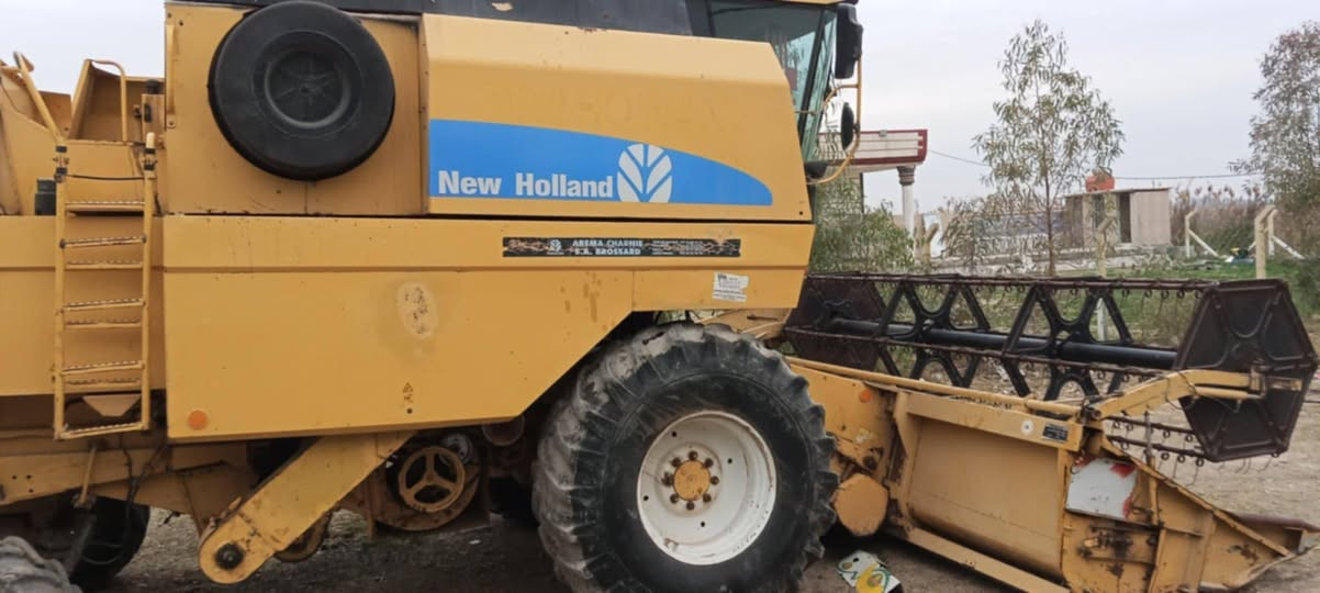 حاصوده للبيع ٥ بلم موديل ١٩٩٨  تك ادرام هايدرو نضيفه كلش بيع 
مستعجل رقم تلفون ***********
