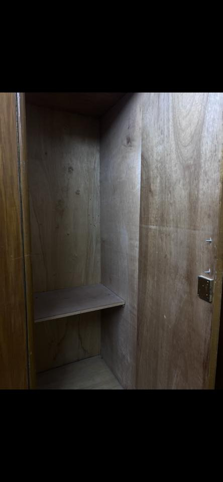 كنتور للبيع نضيف  فقط بي شخوط خفيفه 5 ابواب القياسات 2x290
200 وبيه مجال 
بغداد _المشتل_ رئاسه المعلمين 
***********
