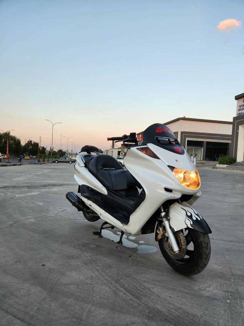 السلام عليكم ورحمة الله وبركاته 👋
شباب الماطور معروض للبيع 🏍️ ((او يرهم مراوسه ويه تايكر))
نوع الدراجة ياماها ماجستا دبل رون
الدراجة شلعة ومعدل اتخبل
دراجة ناعسة ورزنة شرط طبة 
الدراجة ماشيه 39 بلادي
المحرك شرط خير من الله ✔️
ماتصرف عليه ربع غير ال ((دهن))وال ((بانزين))
السعر بلاش 650  مجال بسيط حك الجيه للشراي 
مكاني موصل ايسر برطله
📞***********
الشراي يتصل بيك خير وادلل
