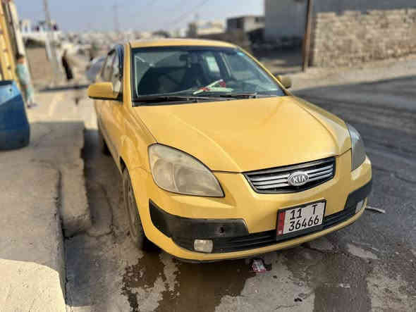 سلام عليكم ورحمة الله وبركاته 
سياره كيا ريو للبيع ٢٠٠٦ 

سياره جاهزه من كلشي بوجهك عشارع ما تصرف ربع عليه 

وراد كندي 

.  كير توماتيك 

محرك ١٦ 

السياره بسمي 

رقم هزه جديده 

ضرر جاملغ الامامي جه السايق 

مكلفً بل نشر اتصال مع صاحبه مباشر 

سعر ٨٥

***********

***********
