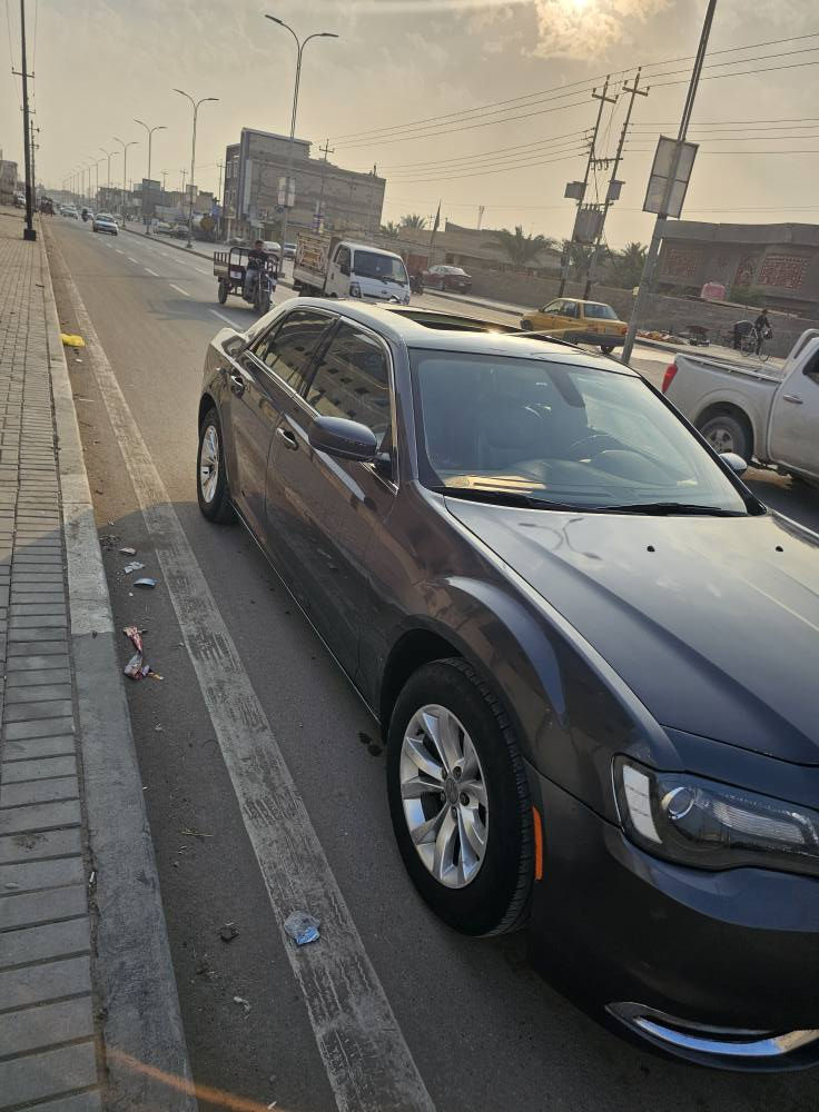 اوباما 15 معلايه 16
C فول مواصفات
رقم بصره 
محرك 3600
محرك كير اكسل كفاله
حادثها جاملغ بنيد 
جاملغ ثاني كلير 
سياره جاهزه ما ناقصها شي
170 بيها مجال
*********** البصرة, العراق
