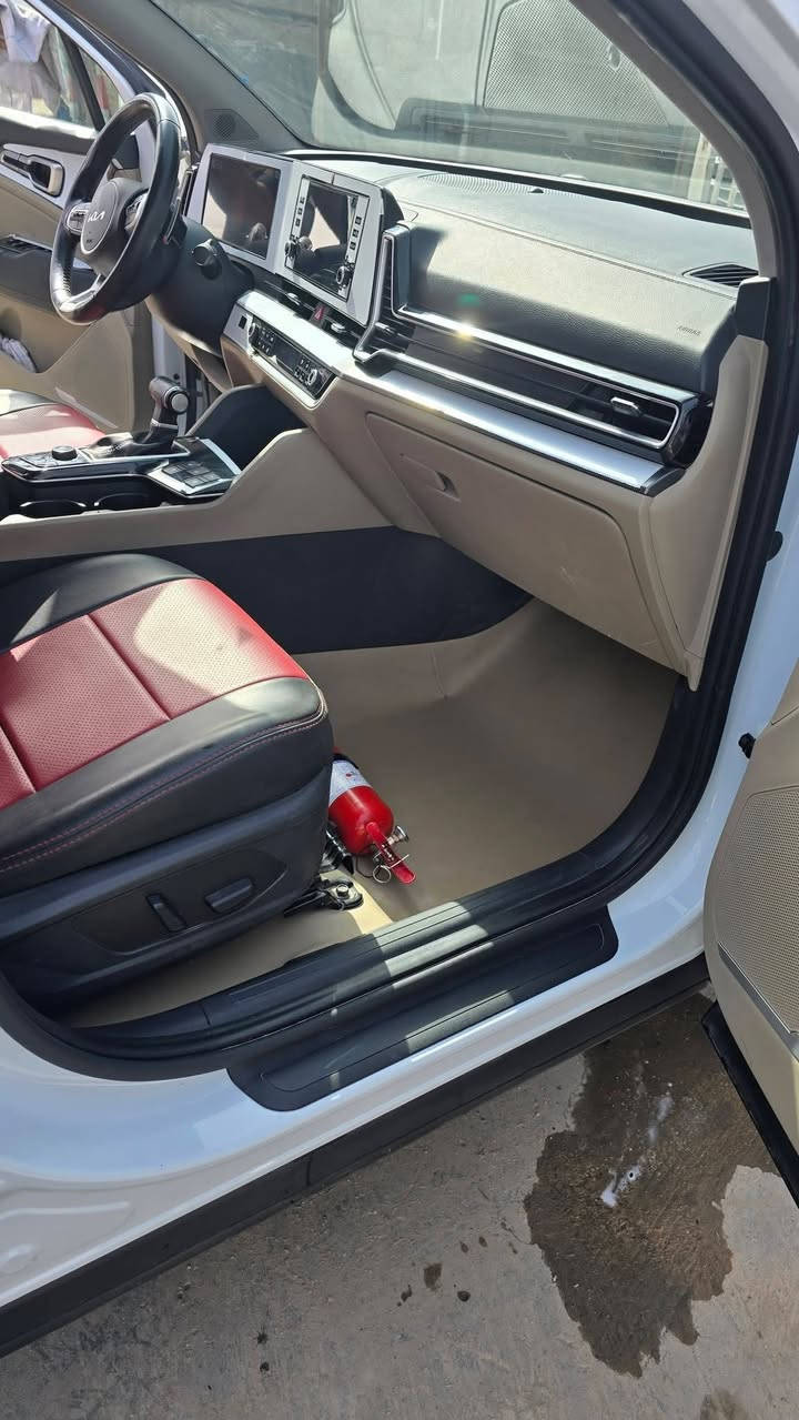 كيا سبورتج 2024 خليجي فول مواصفات ماشيه 40 رقم أربيل بسم الشركه بيه شبرين صبغ بدعاميه اماميه الباقي مكفول السعر 230 

‭٠٧٧١ ٠٠٨ ٢١٩٩‬
