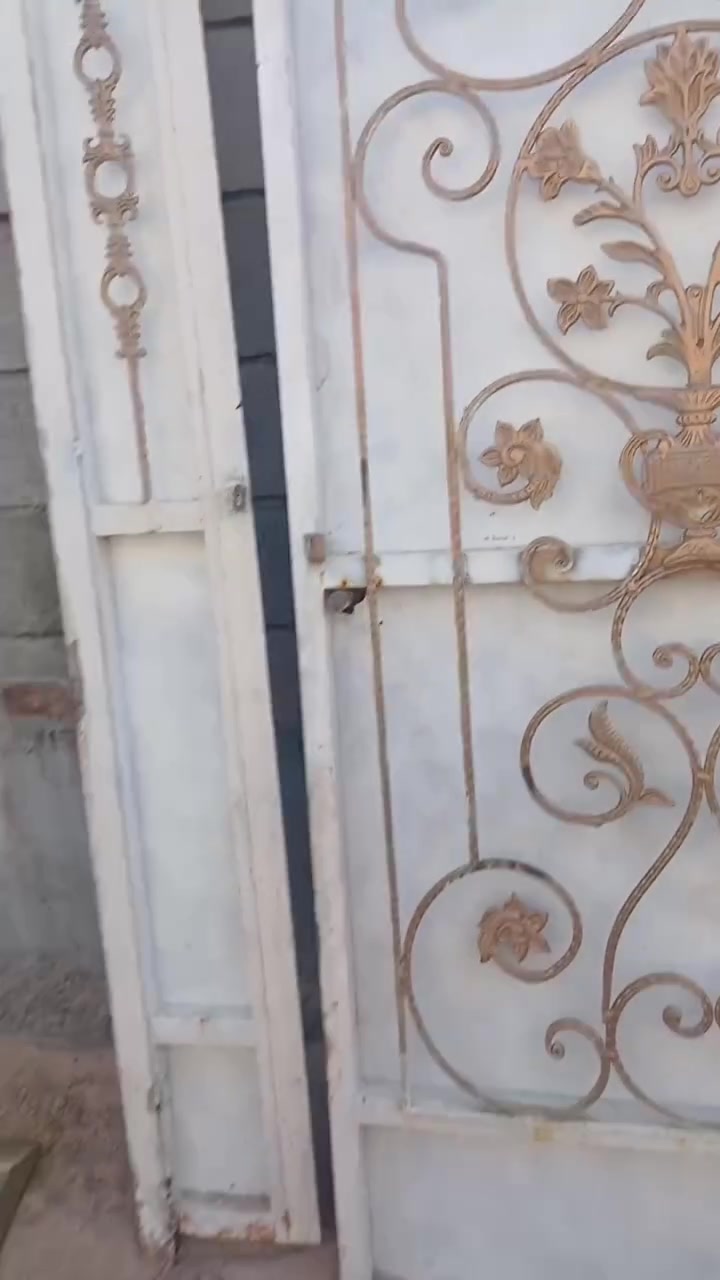 ب75  باب ثقيل  البصره الزبير  ***********
