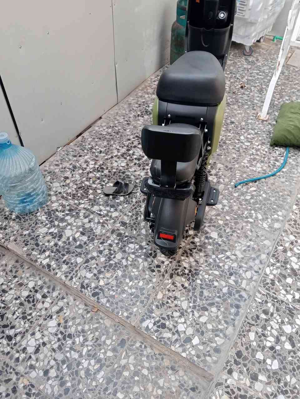 سلام عليكم دراجه R9الريان موديل2026الدراجه صار شهرين من ماخذه جديده ابمعنه الكلمه شخط واحد مابيه سبب البيع صار عدي ضرف الدراجه ثلاث انضمة تشغيل
1/تشغيل بصمه عن بعد
2/تشغيل كارت بصمه مجرد اتخلي عل شاشه
3/تشغيل اسويج
ملاحضه الدراجه اسويجين بصمتين كارتين
السعر 500 للستفسار الاتصال الرقم ***********
