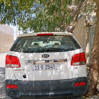 سورنتو 2012 السياره فول بصمه بانوراما  7راكب محرك 6 سلندر  3500