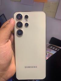 s24 ألترا  تقليد للبيع سعره ٧٥ وبي مجال 07881609480