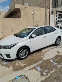 كورلا ١٤ خليجيه للبيع سياره فول موصفات  بصمه .فتحه .تحكم ستيرن .حساسات...