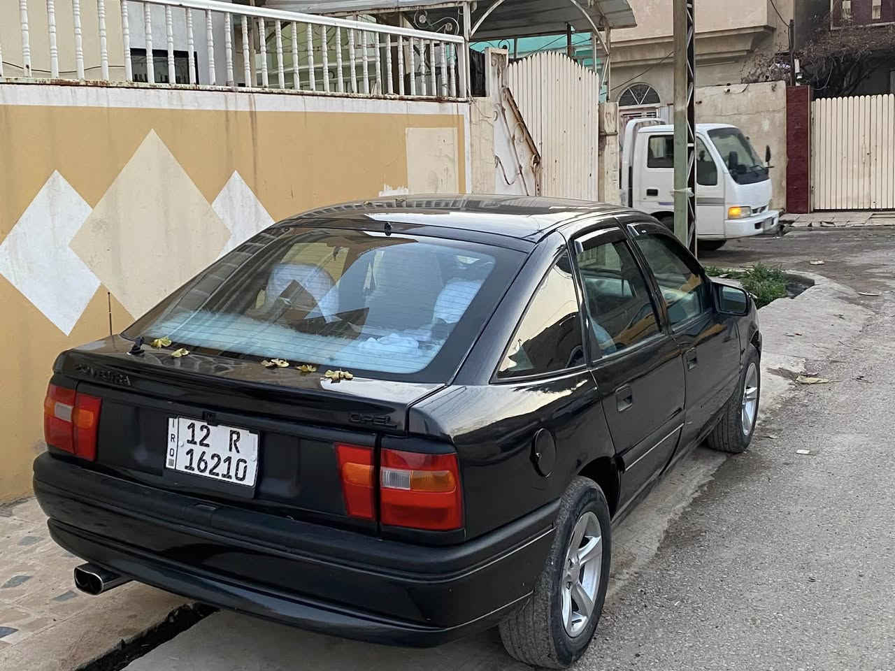 السلام عليكم
للبيع فكترا موديل 93
مكينه 20  سعرها 34
المكان موصل الأيسر 
الرقم ***********
