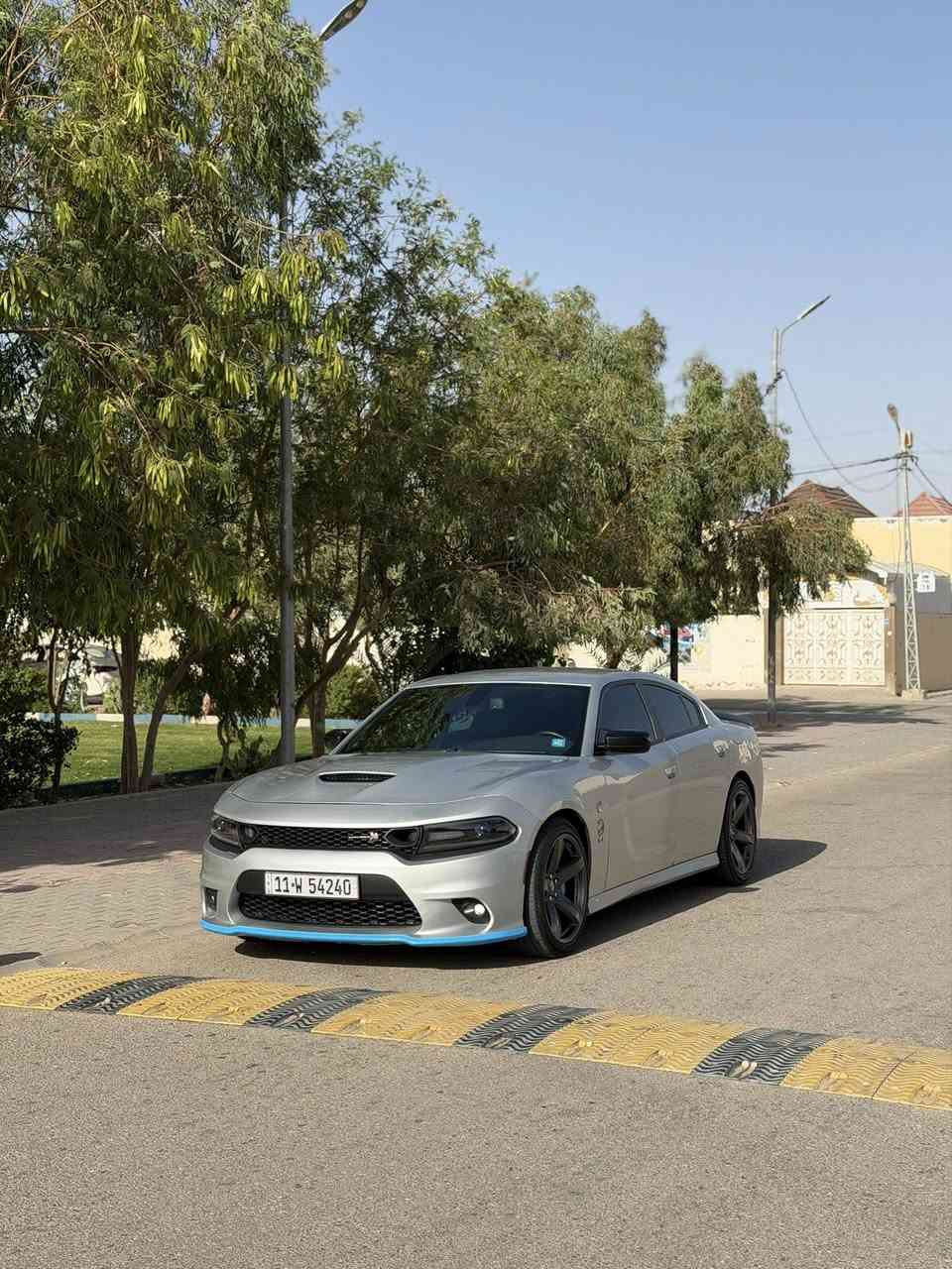 دوج جارجر سكات باك للبيع 

الفئة : srt سكات باك 

الموديل : 2019

اللوحة : بغداد حرة

نوع الحادث :جاملغ وباب السايق

اللون :رصاصي سلفر🤍. 

برمجة  وتفريغ مصطفى ايكل سياره كلش قويه

_____________________________

الــمــواصــفـــات :-

1 - محرك 8 سلندر 6400

2- شاشة وسط للتحكم في ايعازات السيارة

3- ويل كب نجمةة srt

4- حدادية جديدة

5- كشنات جلد  

6- تحكم ستيرن جهتين

7- عداد المسافة 57الف ميل فقط 

8- طقم تاير جديد

9-كيج Arf

10 - سستم صوت متكامل

11-كشن السائق  كهرباء

12-كار بلي

13-نظام سماعات Alpine 

14- مانع انزلاق

15- بصمة ابواب

16- تشغيل عن بعد

17 - منافذ USB امامي خلفي

18- سستم اكزوز بلادي 

19- انظمة قيادة متعدده 

20-حساس خلفي اصل 

21-شوته رياضيه

22-اويل كاج كان

23-لويات he وياه

24-لايت لد متغير بل تلفون

العنوان النجف الاشرف

للأستفسار : تواصل خاص او الاتصال على الارقام👇🏻

اثير وبي واتساب
***********
اسيا بدون واتساب
***********

