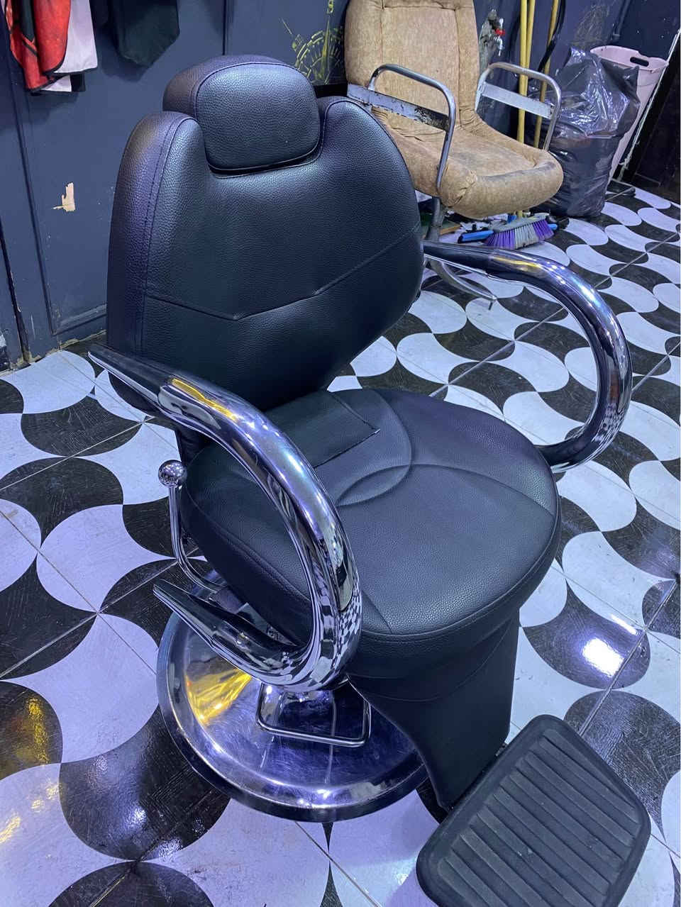 كرسي حلاقة جديد ماشي شهر بني فودة, جميلة


**إذا كنت صاحب هذا الإعلان وتريد حذفه لأي سبب، رجاءا أرسل رسالة إلى الدعم الفني**