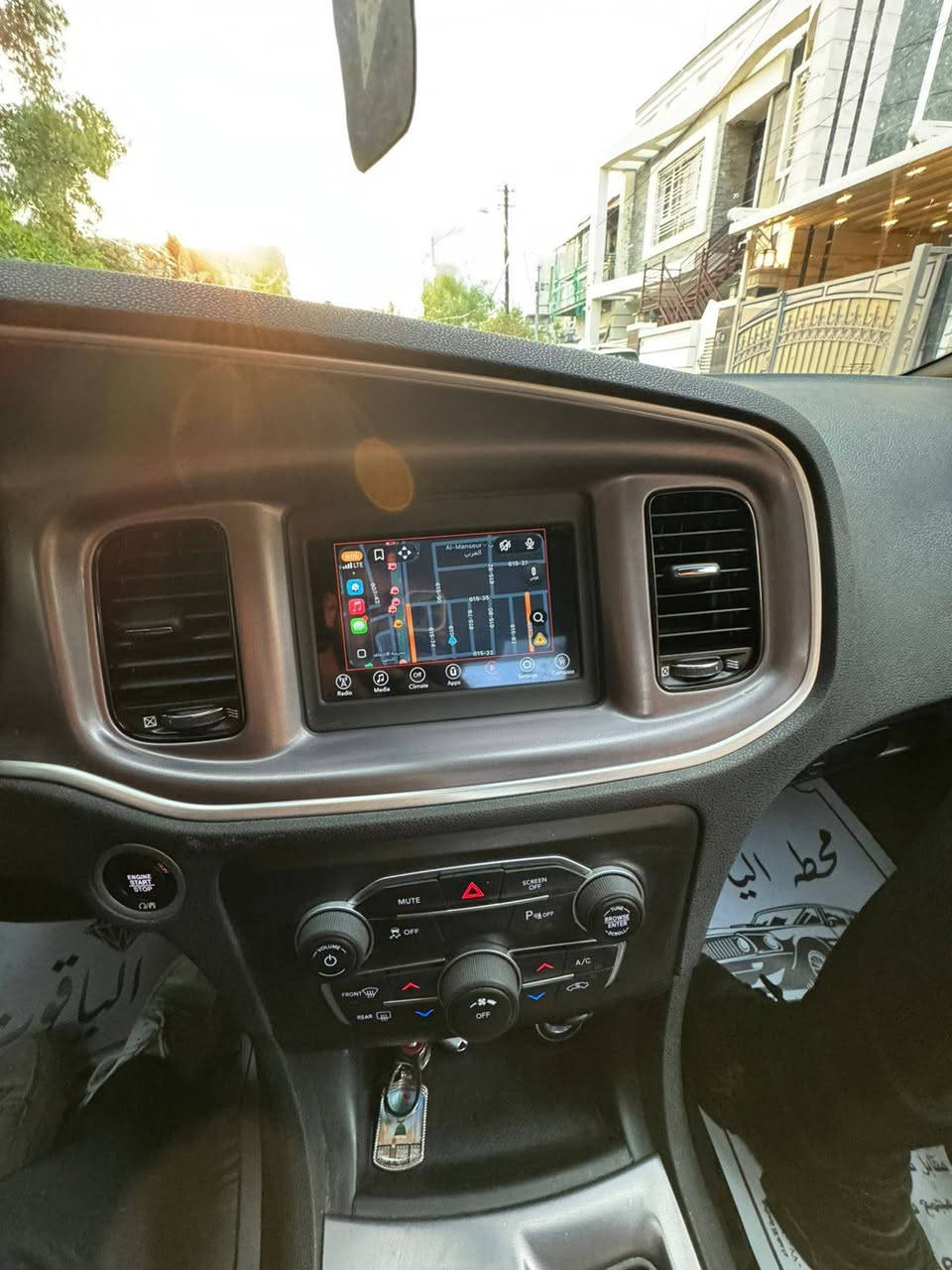 جارجر 2021 SXT ستاندر Black top
ماشيه ٣٤ الف كيلو فقط
كير ومحرك مكفول 
السياره حادثها في امريكا محاولة سرقه لباب السائق فيه بارد فقط 
في بغداد صارت بيها شخطه بين فتحه البانزين والباب وتم تصليحها
السنويه جديده و باسمي
رقم صاحب سيارة ***********
