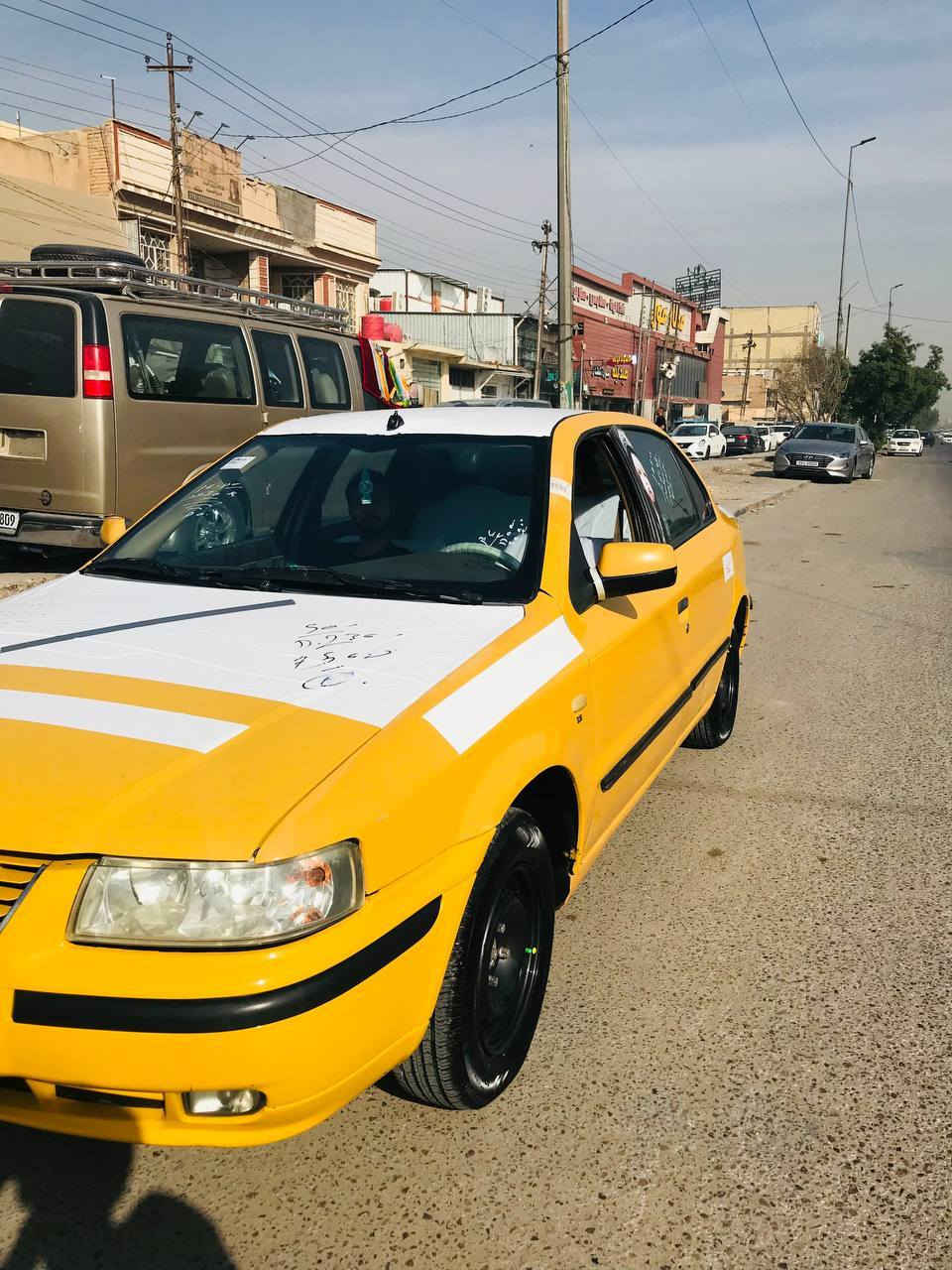 سلام عليكم سمند ١٢ كرستال اصل رقم بغداد بيه ٣ مكانات صبغ السيارة مدوشمه عام ومبولشه عام السياره مصفره هيئه وغرامات كامله شاشه كير فرنسي جديد ومكينه بيه خيط بخار مكانها بابل الاسكندريه عارضيه ب٢٨وبيه مجال قليل
*********** و
