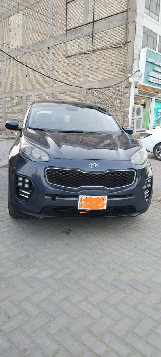 سلام عليكم سبورتج موديل 2019. وارد امريكي حادث قبق جنطه او جاملغ خلفي والبنيد سياره جديده مابيه نقص ماشيه 63 فور ويل شاشه لمس كامره تحكمان فول رقم كربلاء بسمي مكان السياره كربلاء السعر 147 او بيه مجال التواصل على الرقم ***********
