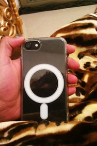 ايفون SE • ٦٤ • شريحة ما تشتغل