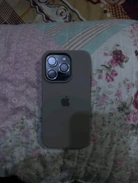 آيفون 15 برو • ٢٥٦ • بطارية ٨٥٪