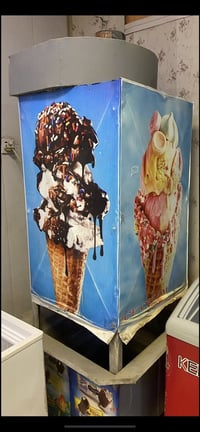 مكائن محل موطا للبيع للأستفسار 07723524170