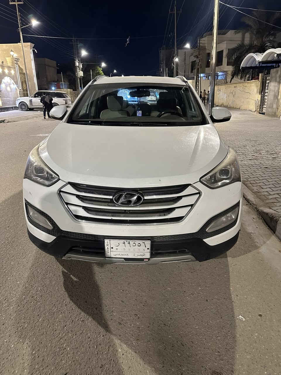 سلام عليكم سياره سنتافيا خليجي سته سلندر رقم بصره مديل  2015 مكفوله من الحادث والضربه لكن بيه بعض النواقص البسيطه ماشيه 168 الف عنواني مركز البصره قرب ساحه العروسه السعر 170 ورقه 
رقم الاتصال ***********
