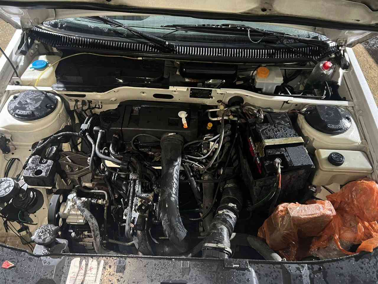 بيجو بارص 2018 كير محرك مكفولات تبريد تدفئه شغال صدر جديد سنويتها 2030 جديده سيارة كامرة وشاشه رايدها ب58 وبيها مجال رقم *********** مكان بغداد التاجي
