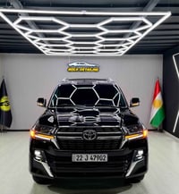 لاندكروزر GXR • ٢٠٢١ • ٤٨٠٠٠ كم